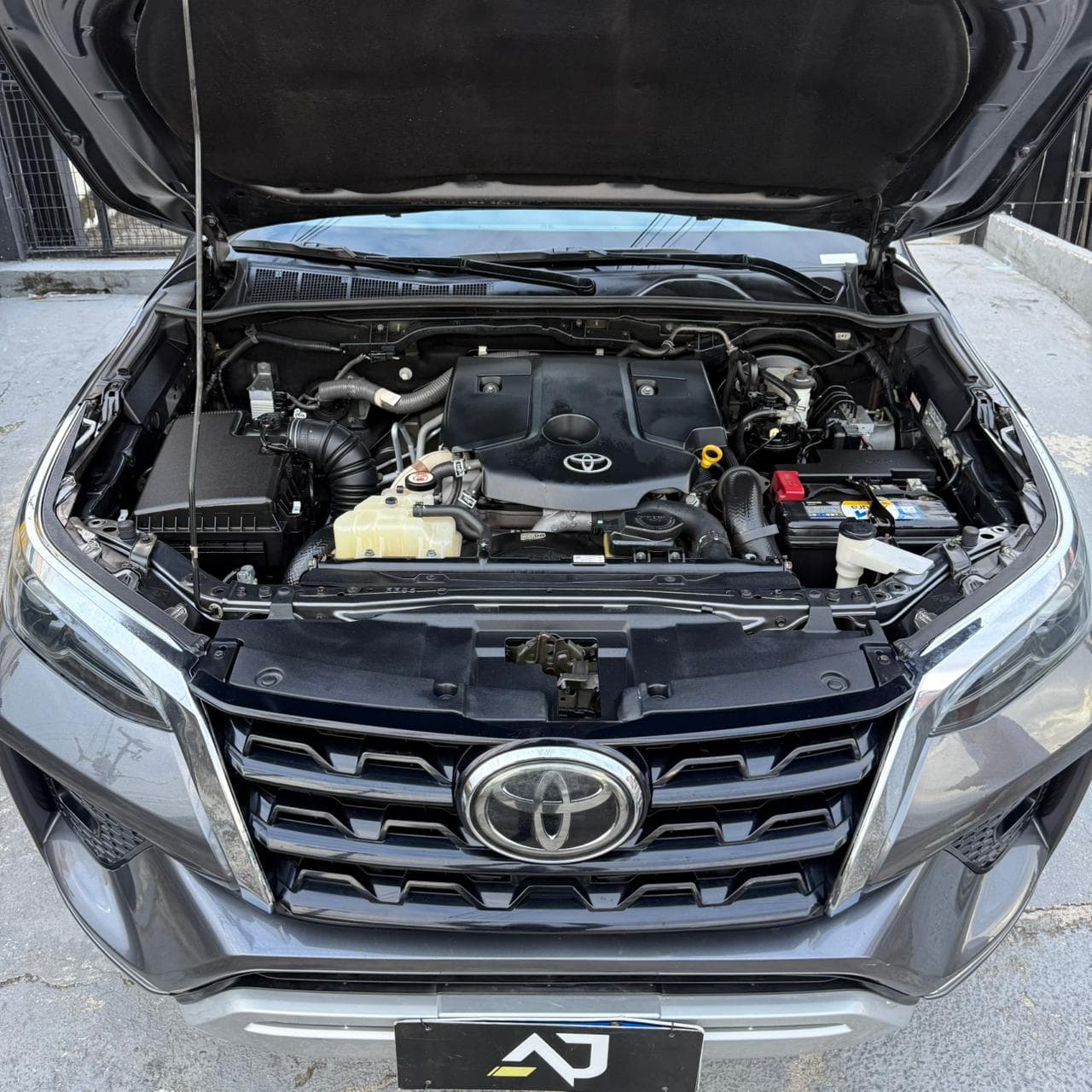 Toyota Hilux SRX 2021 à venda na AJ Veículos em Fortaleza — foto 5 de 11
