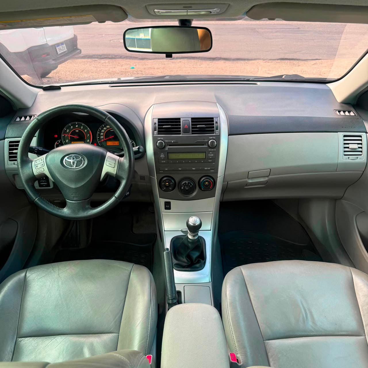 Toyota Corolla GLi 2014 à venda na AJ Veículos em Fortaleza — foto 6 de 8