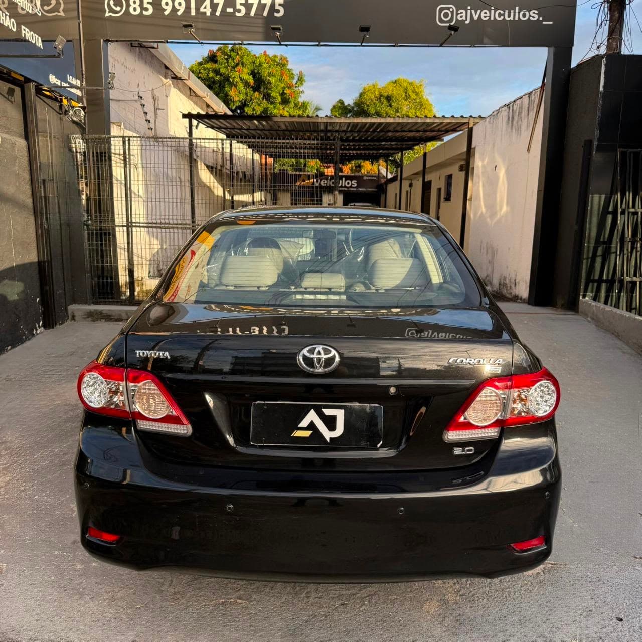 Toyota Corolla GLi 2014 à venda na AJ Veículos em Fortaleza — foto 4 de 8