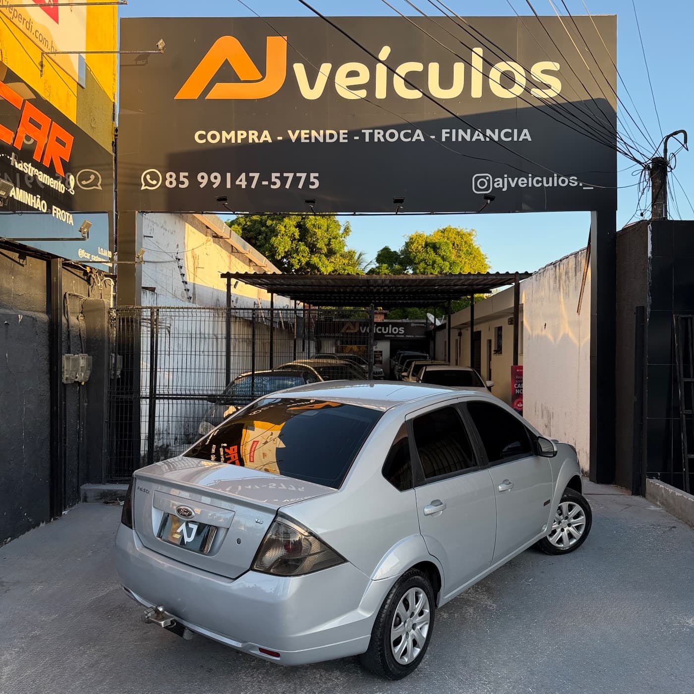 Ford Fiesta sedan 1.6 2011 à venda na AJ Veículos em Fortaleza — foto 3 de 10