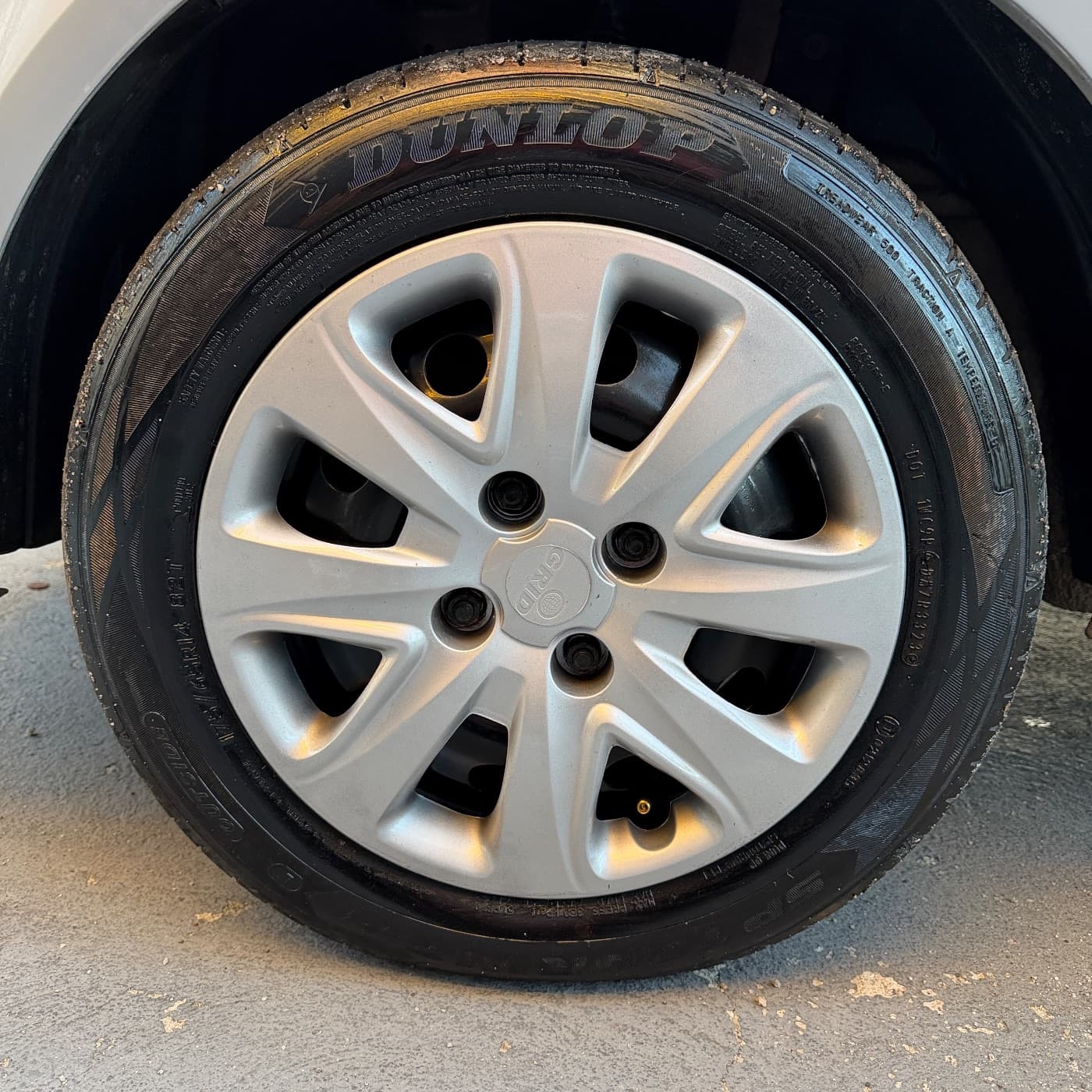 Ford Fiesta sedan 1.6 2011 à venda na AJ Veículos em Fortaleza — foto 5 de 10