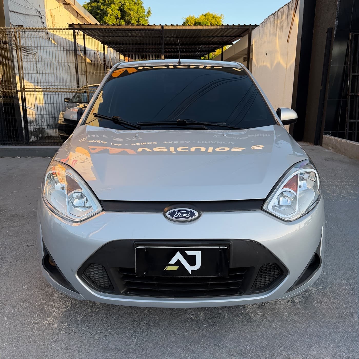 Ford Fiesta sedan 1.6 2011 à venda na AJ Veículos em Fortaleza — foto 2 de 10