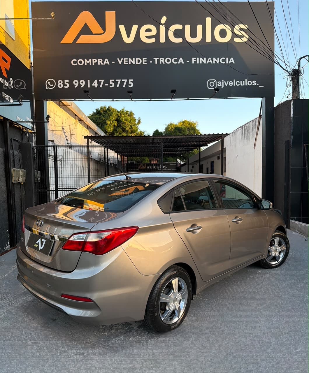 Hyundai Hb20s Confort plus 2018 à venda na AJ Veículos em Fortaleza — foto 2 de 7