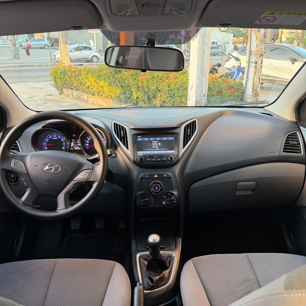 Hyundai Hb20s Confort plus 2018 à venda na AJ Veículos em Fortaleza — foto 5 de 7