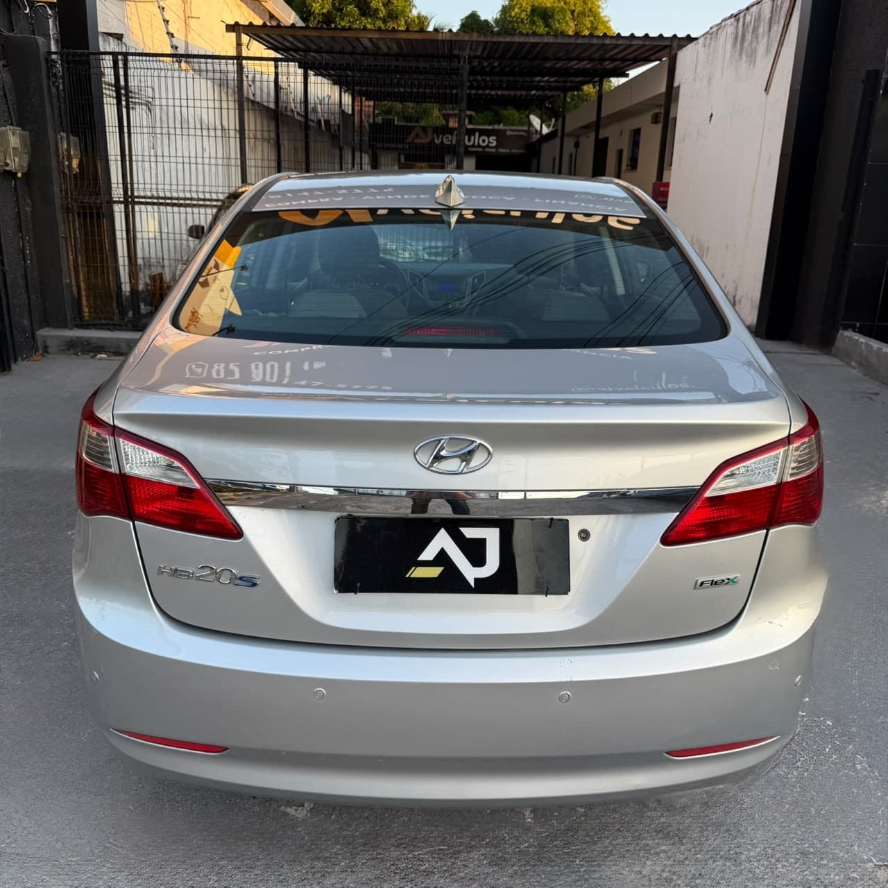 Hyundai Hb20s Confort style 2015 à venda na AJ Veículos em Fortaleza — foto 4 de 10
