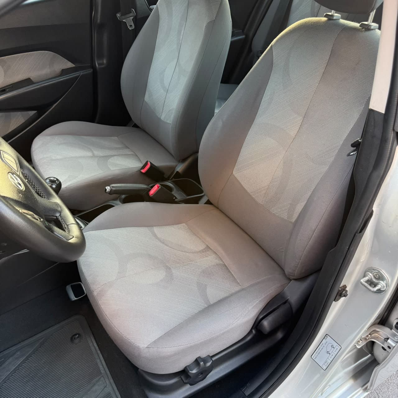 Hyundai Hb20s Confort style 2015 à venda na AJ Veículos em Fortaleza — foto 5 de 10